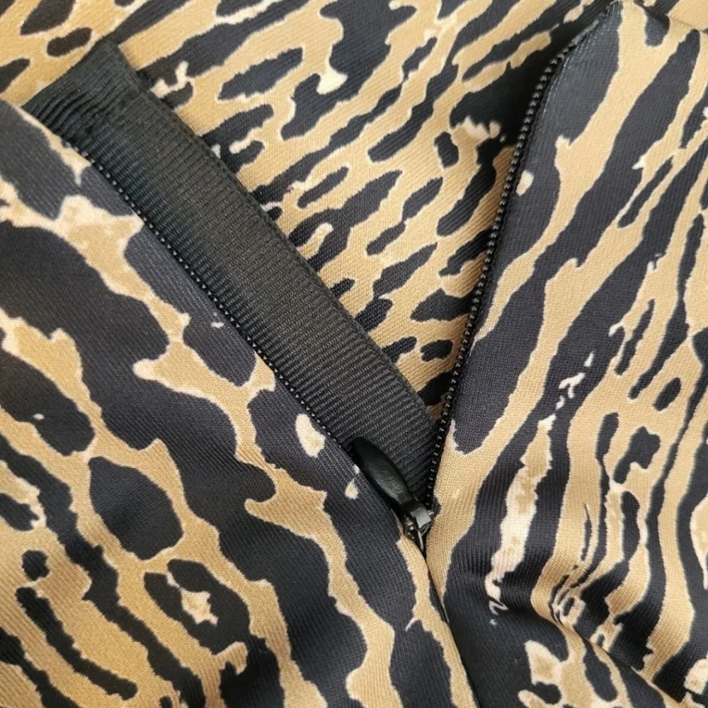 Philosophy Goldish Tan & Black Abstract Animal Print Short Sleeve Sheath Dress - Picture 9 of 14